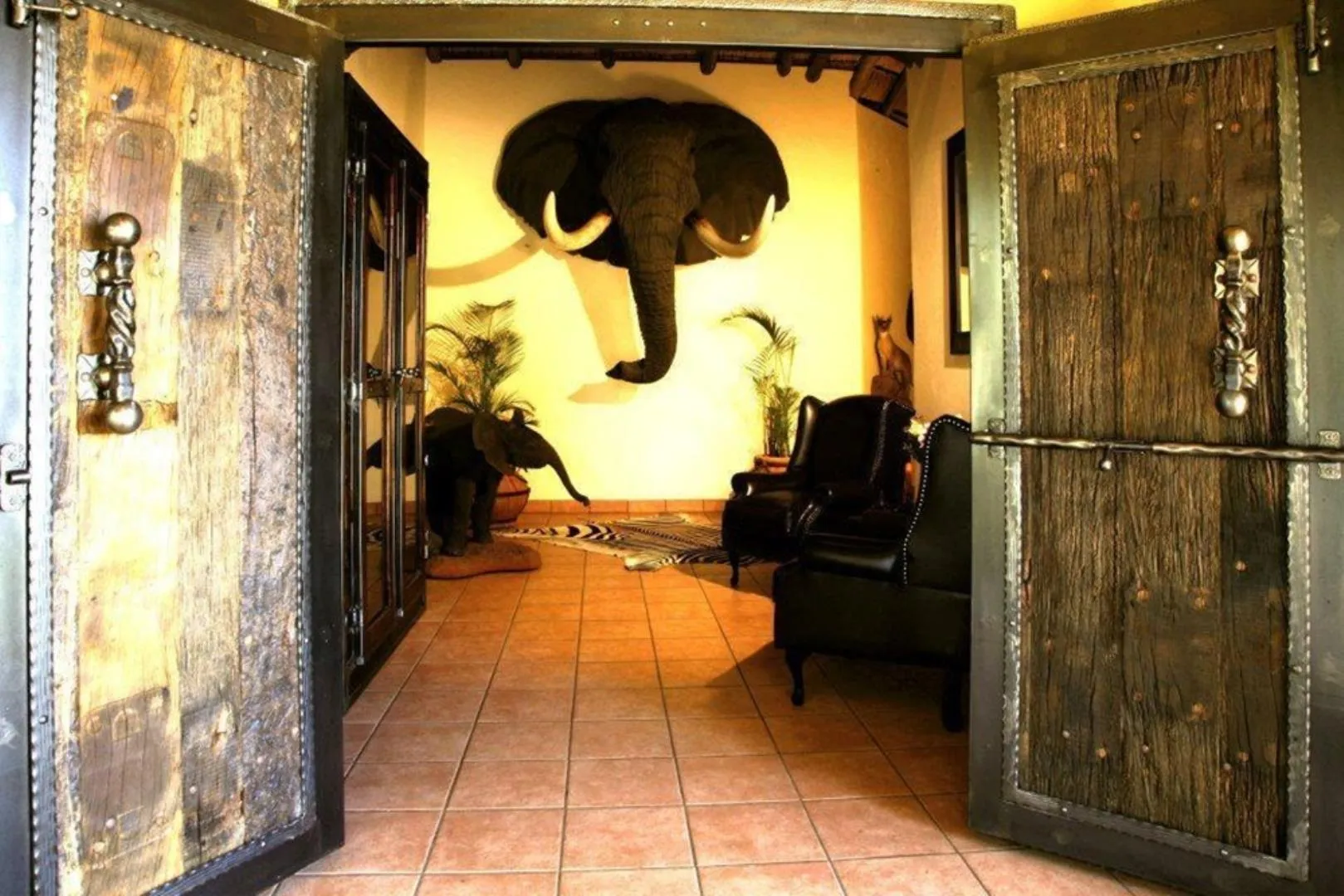 20 Bedroom Game Farm or Lodge for Sale in Lephalale Rural photo 2