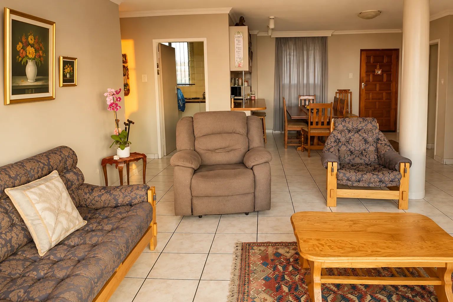 Spacious 2-bedroom apartment for sale in Murrayfield, Pretoria photo 2