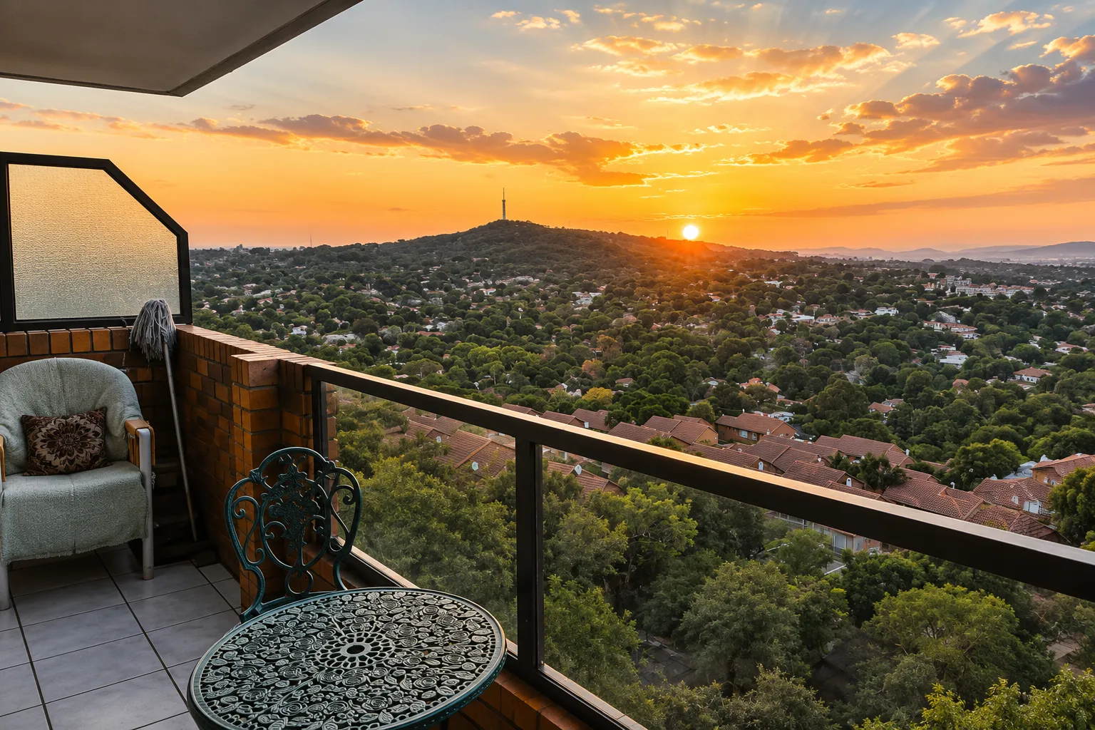 Spacious 2-bedroom apartment for sale in Murrayfield, Pretoria
