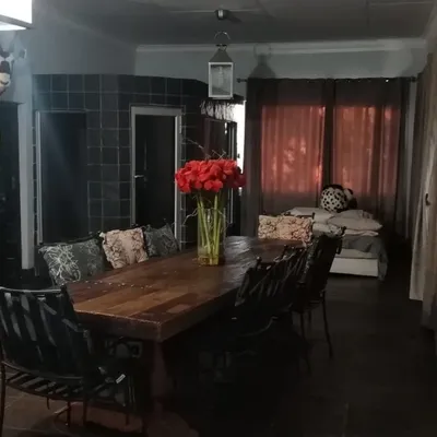 1 Bedroom Semi-detached House for Rent in South Africa photo 3
